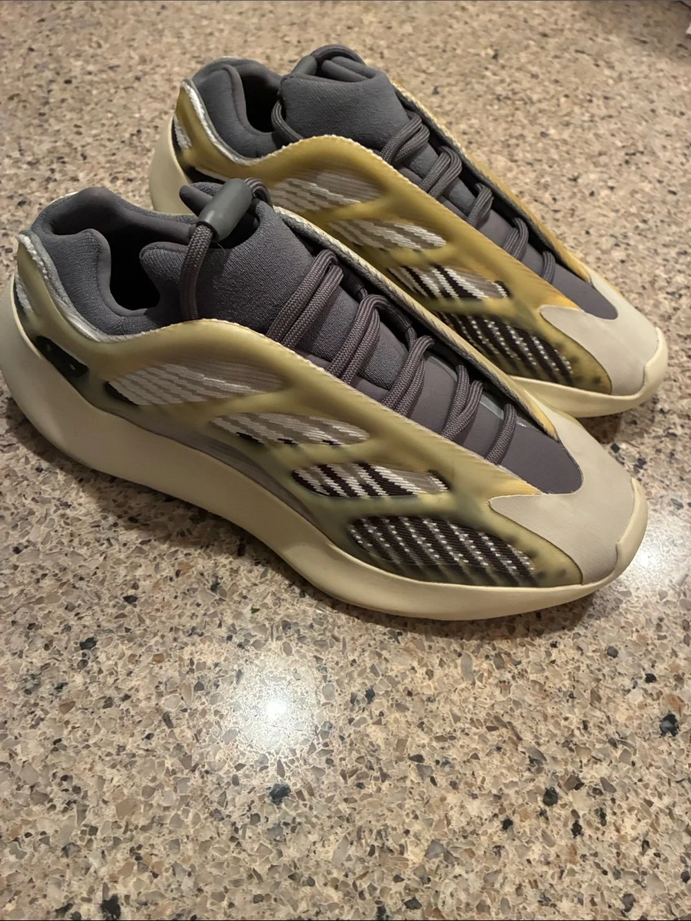 Yeezy men’s 2022